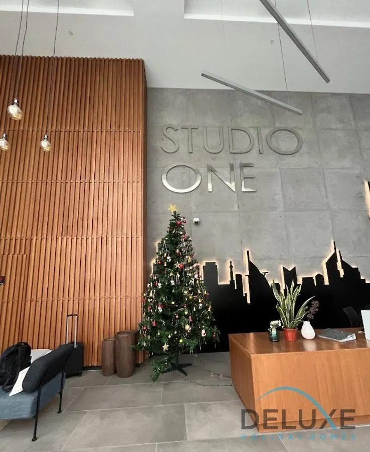 דירה Lush Studio In Studio One Dubai Marina By Deluxe Holiday Homes איחוד האמירויות הערביות