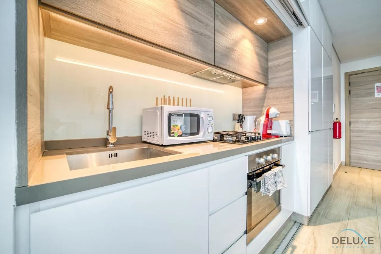 Lush Studio In Studio One Dubai Marina By Deluxe Holiday Homes 0*,  United Arab Emirates