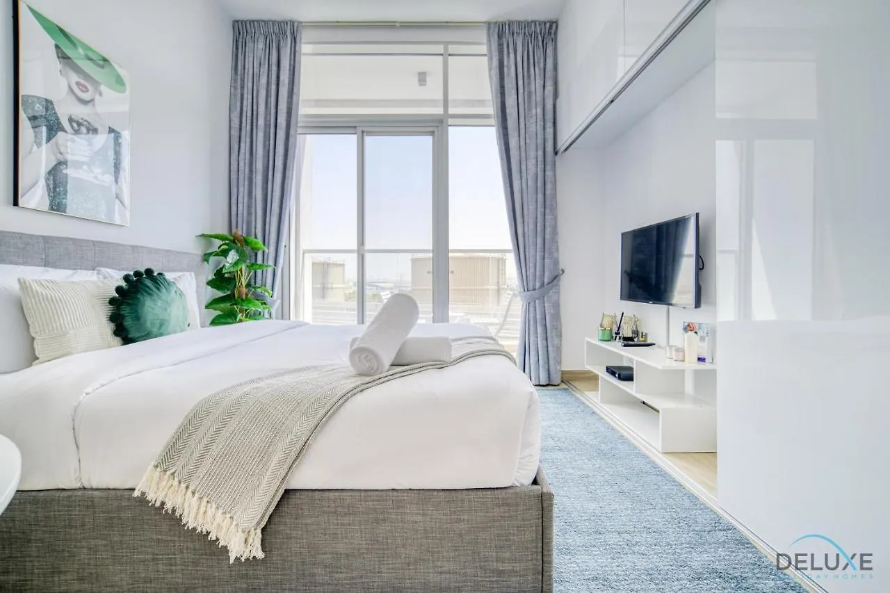 Lush Studio In Studio One Dubai Marina By Deluxe Holiday Homes United Arab Emirates