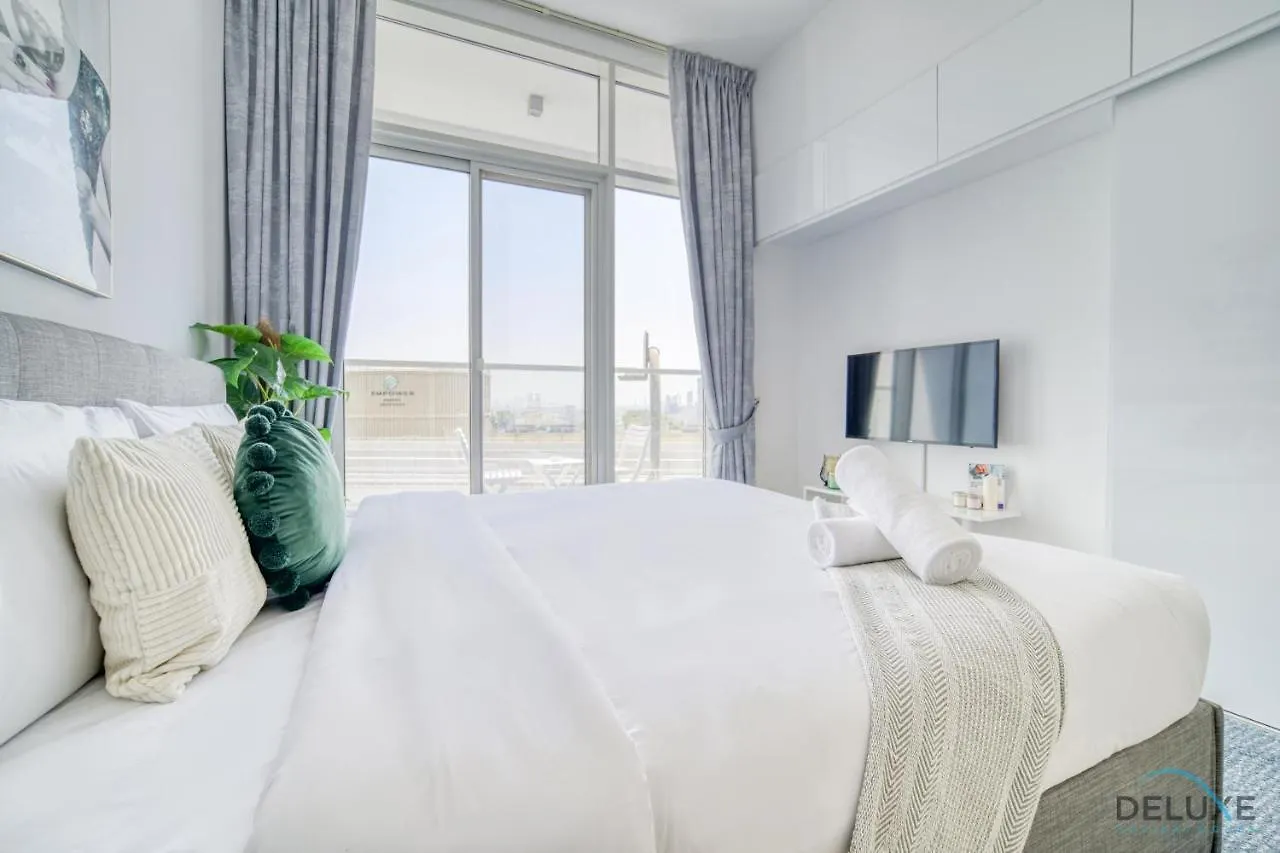 Apartment Lush Studio In Studio One Dubai Marina By Deluxe Holiday Homes