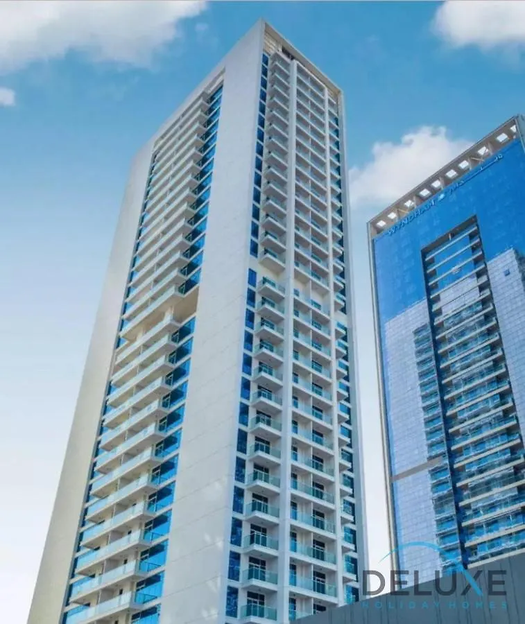 Lush Studio In Studio One Dubai Marina By Deluxe Holiday Homes Apartment